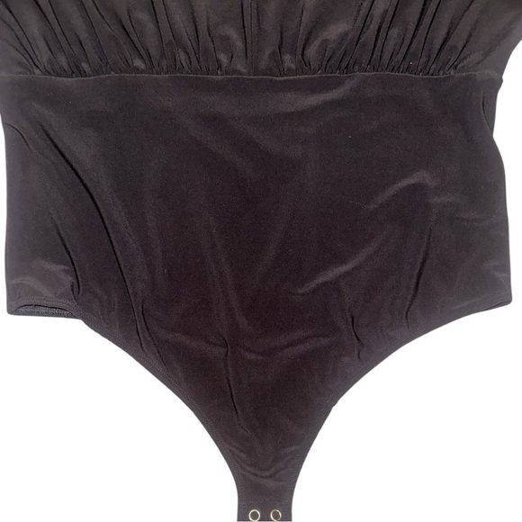 Express Black Balloon Sleeve Bodysuit - Picture 9 of 15